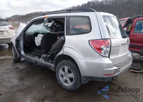 2010 Subaru Forester 2.5X z USA, uszkodzony, nr VIN JF2SH6BCXAH799799